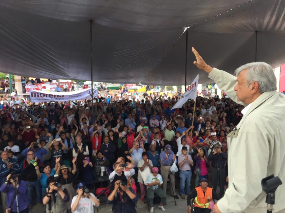 Andrés Manuel López Obrador de promoción para elegir a quienes integrarán la Asamblea Constituyente que redactará la Carta Magna local.