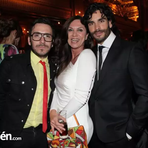 Gabriel Ibarzabal,Glenda Reyna,Gonzalo García Vivanco