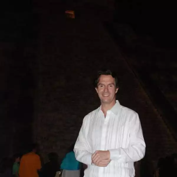 Elton John en Chichen Itzá