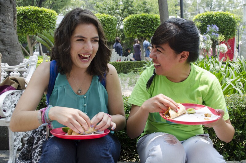Muchas personas consumen un alto porcentaje de sus alimentos fuera de casa, ¿cómo se alcanza una meta de nutrición con tantas opciones?