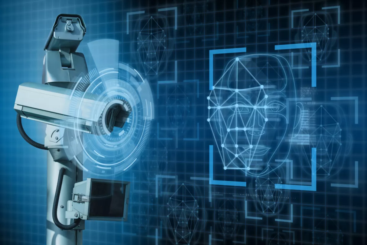 Hackean cámaras de seguridad de Tesla