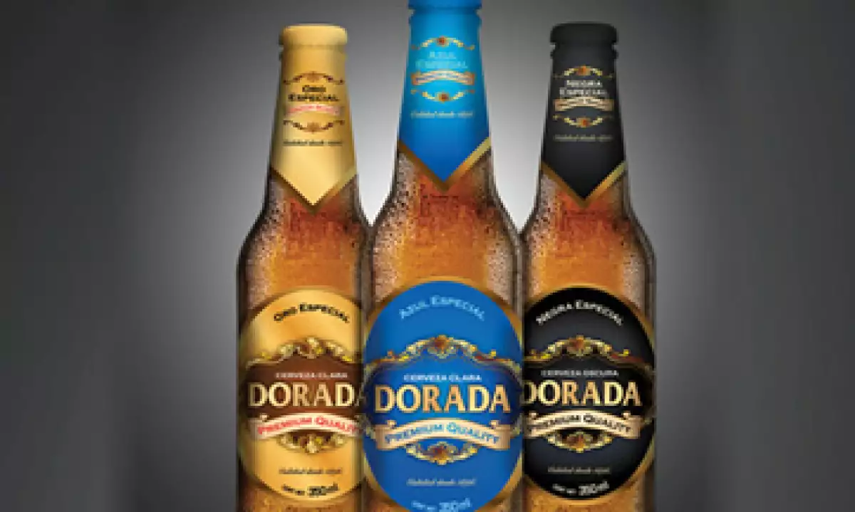 Dorada Premium Quality es fabricada por la guatemalteca Cervecería Centroamericana, misma que elabora la marca Gallo. (Foto: Cortesía de Walmart de México )