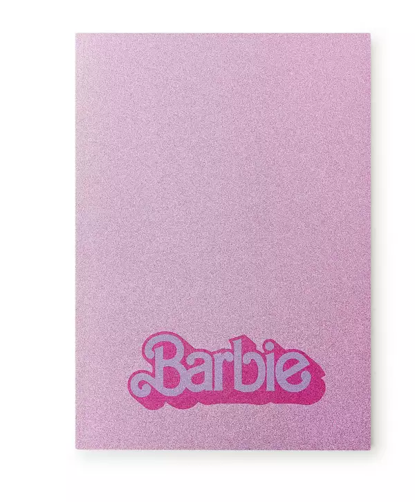 Libreta rosa de Barbie de Zara x Barbie. 