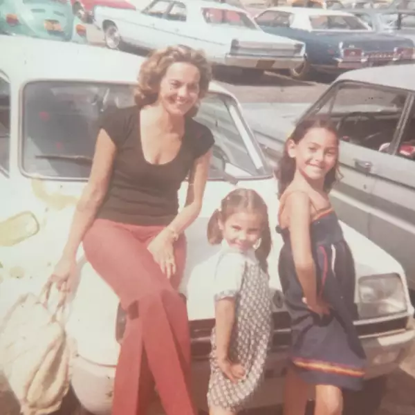 Compartió hace una semana una foto súper linda de cuando era chiquita.