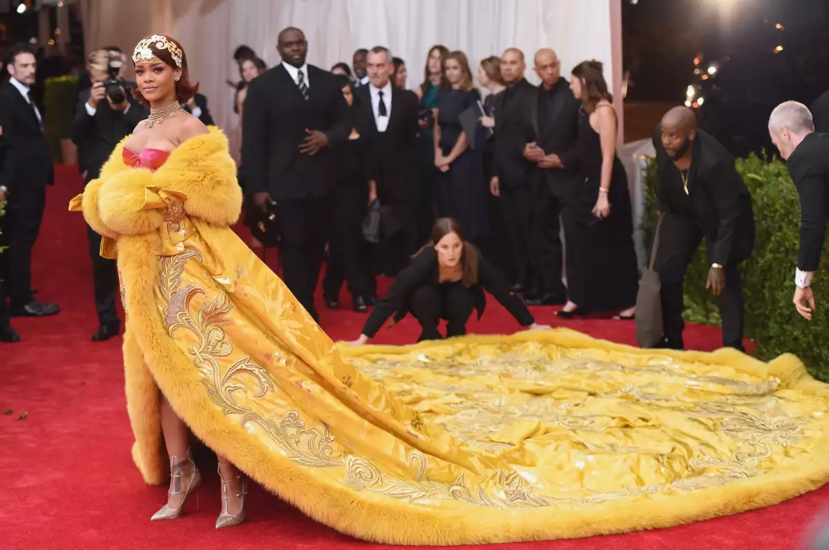 Rihanna en la MET Gala 2015