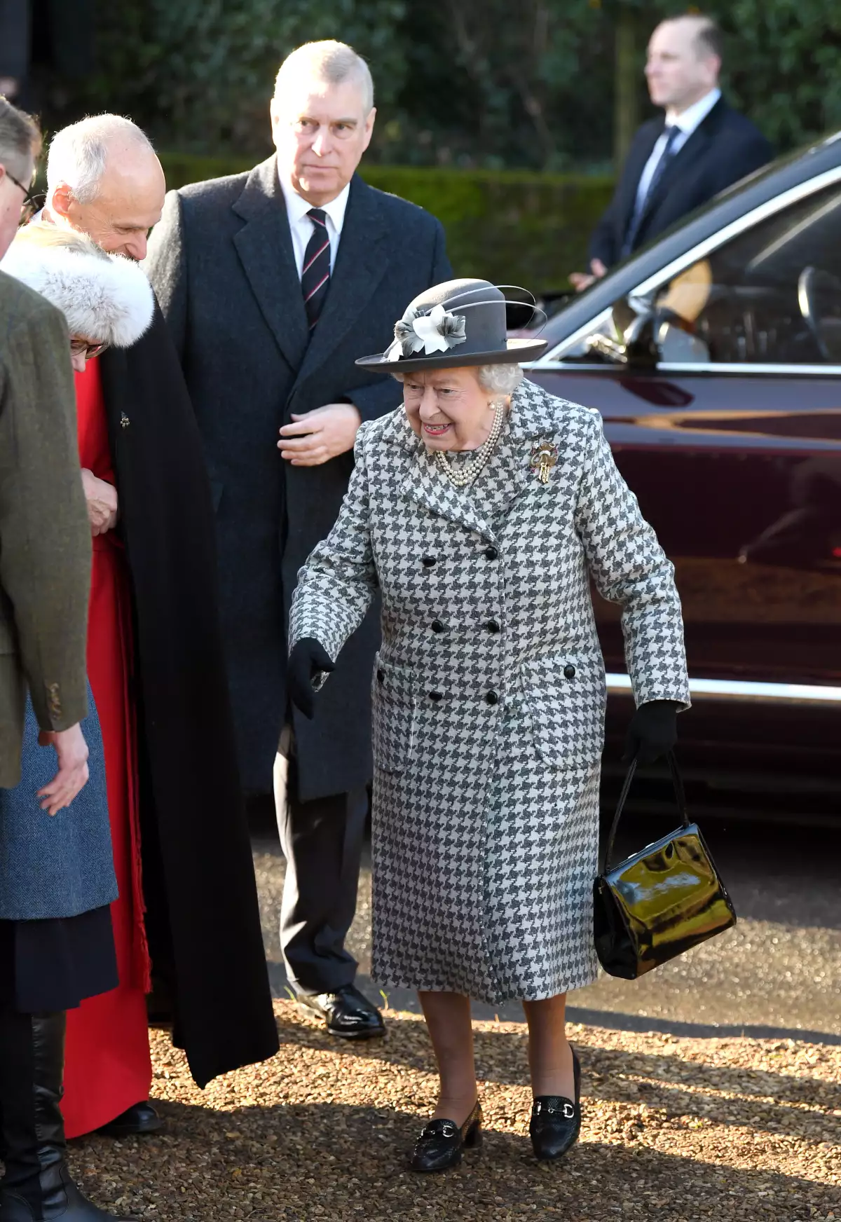 Príncipe Andrés y la reina Isabel II