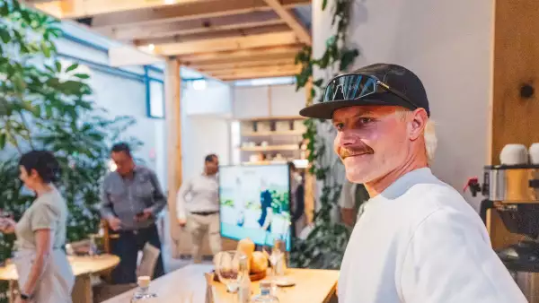 valtteri-bottas-lanza-marca-ginebra