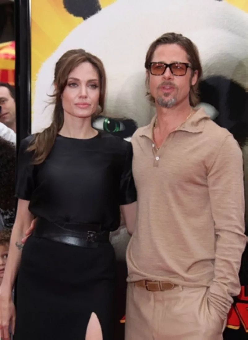 La famosa pareja le vuelve a decir no a llegar al altar, pese a los fuertes rumores que aseguraban que lo harían este verano.