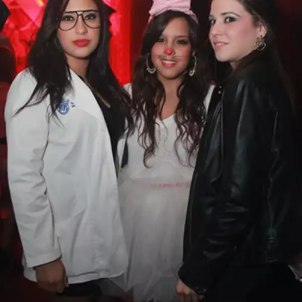 Sofi Trevin%u0303o,Muny Villatoro y Roberta Garza