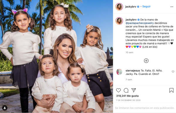 Jacky Bracamontes and her daughters