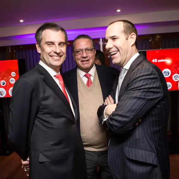 Coctel del 25 aniversario de México Asistencia