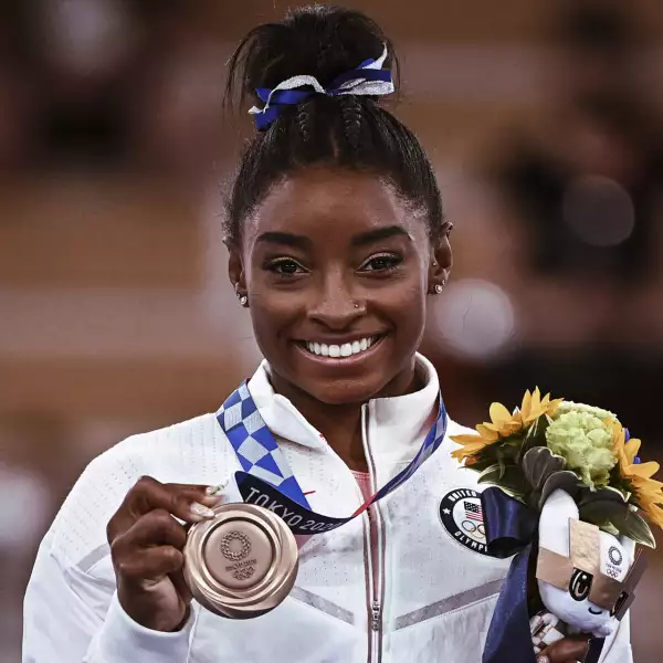 simone biles medalla bronce tokio 2020