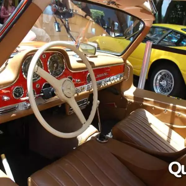 Exhibición de autos clásicos