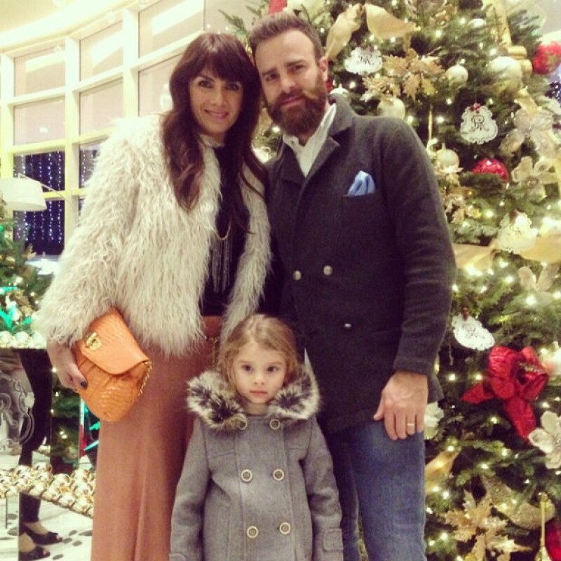 Maximiliano, María y Victoria recibirán a un cuarto integrante en la familia para el próximo año.