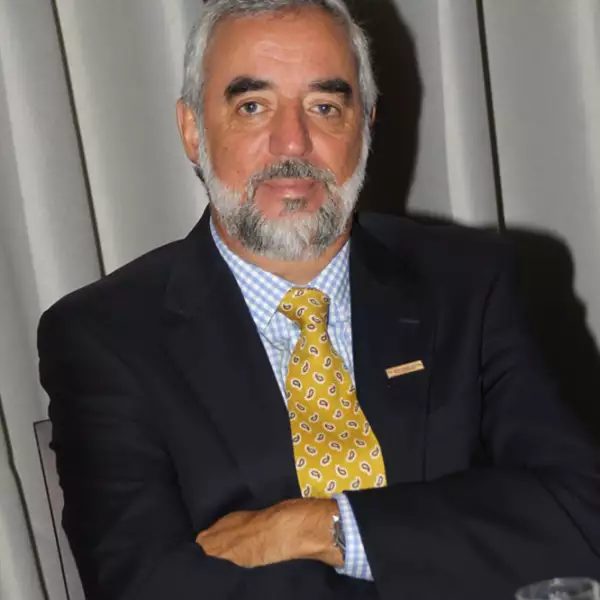 100 años de confiar
