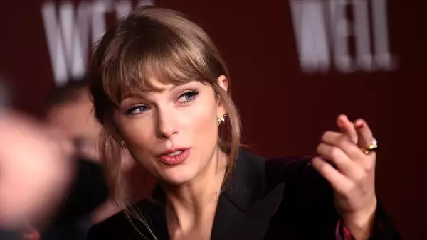 Taylor Swift se livra de denúncia de plágio por Shake It Off