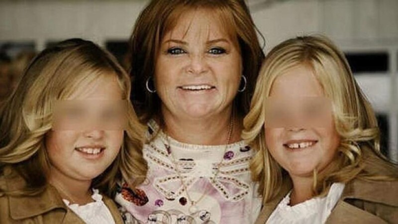 Mireille Gram fue detenida por intentar degollar a sus hijas, quienes sobrevivieron al ataque, pero una de ellas se encuentra gravemente herida en el hospital.