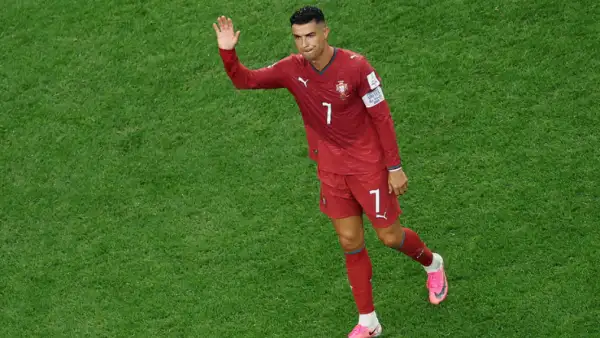 cristiano ronaldo retiro futbol.png