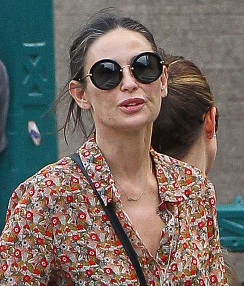 Fue fotografiada en Nueva York de shopping con sus hijas.