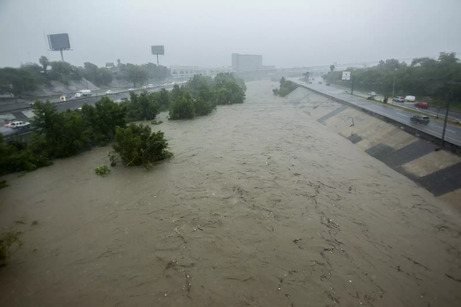 Tormenta_Tropical_NL03.jpg