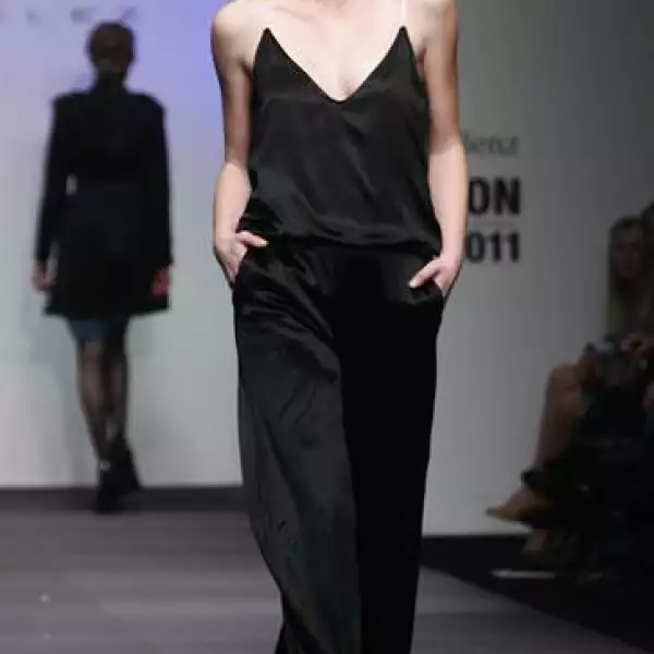 MBDF 2011 Pasarela Clara González