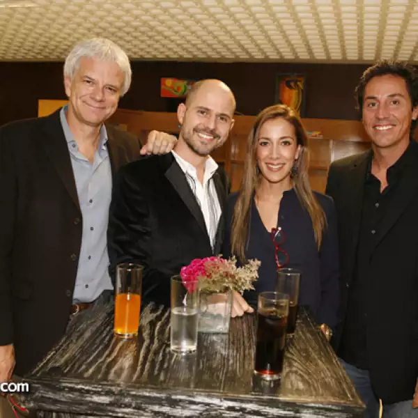 Patrick Silve,Salvador Carmona,Ana Mondragón,Christian Vizl
