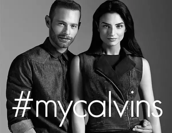 Los actores protagonizan la primera campaña de Calvin Klein hecha en México.