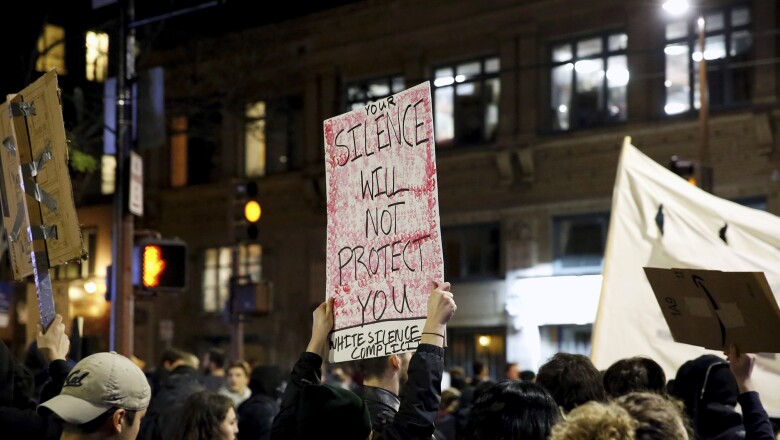 "su silencio no le protegerá"