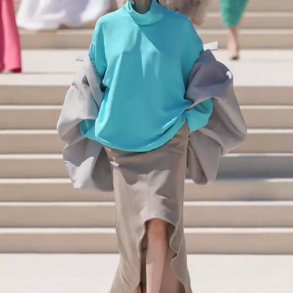 Balenciaga HC F26 013.jpg