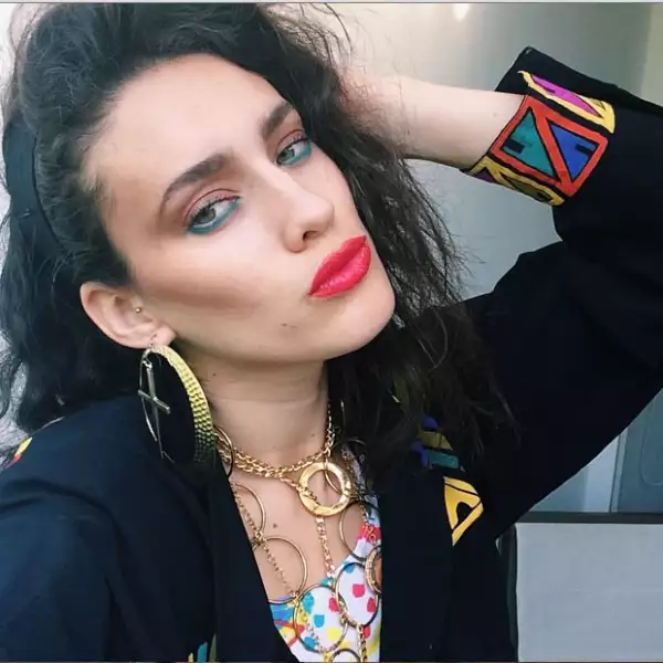 Zulema Ramirez: la guapa tapatía de ojos verdes, es una exitosa maquillista, ha maquillado para muchas revistas, comerciales y pasarelas.