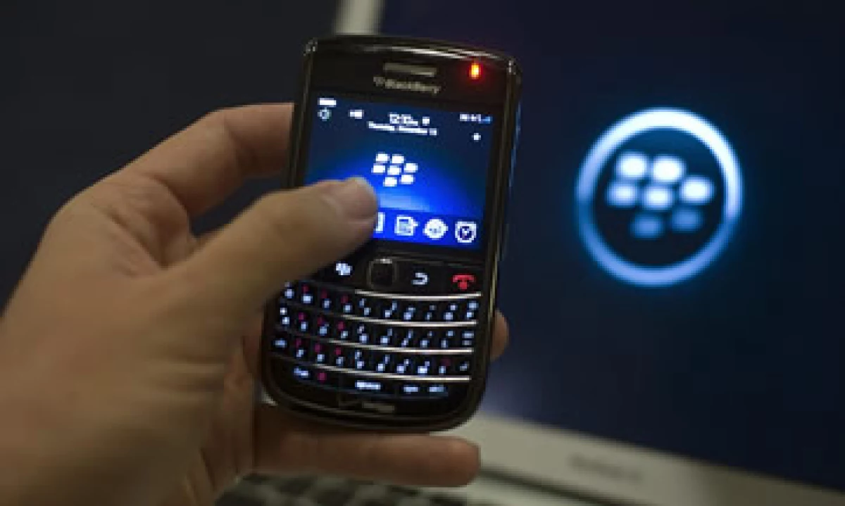 RIM retrasará la salida de su sistema operativa, un mal signo para un sector que dominan Apple y Google. (Foto: Reuters)