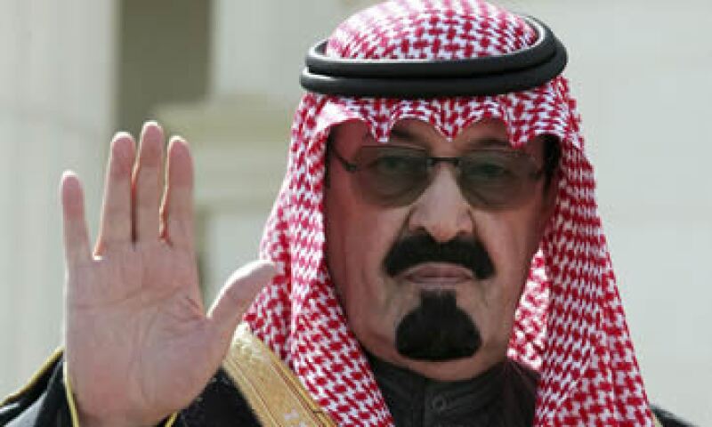 Abdullah llegó al trono luego de la muerte de su hermanastro Fahd. (Foto: AFP )