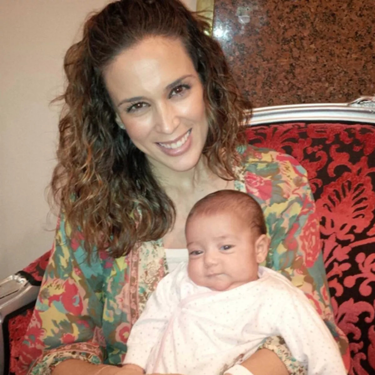Jacky celebró su primer 10 de mayo hace dos años, casi dos meses después del nacimiento de Jacqueline.