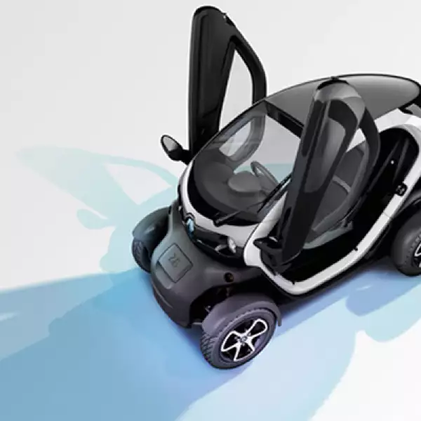 Un vehículo creado para la ciudad. Su innovador diseño y su arquitectura futurista hacen de este biplaza un vehículo habitable y funcional.