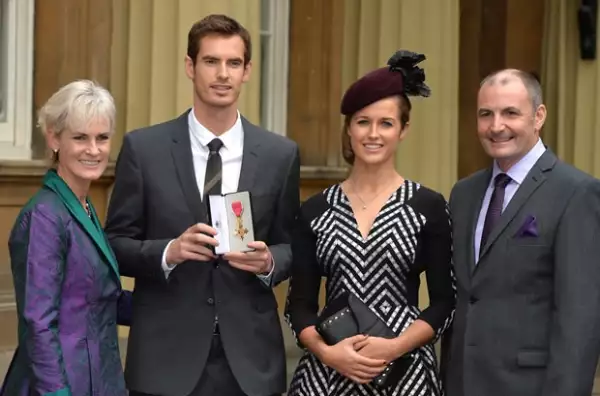 La madre de Andy Murray lo ha acompañado toda su carrera y es común verla festejar en las gradas.