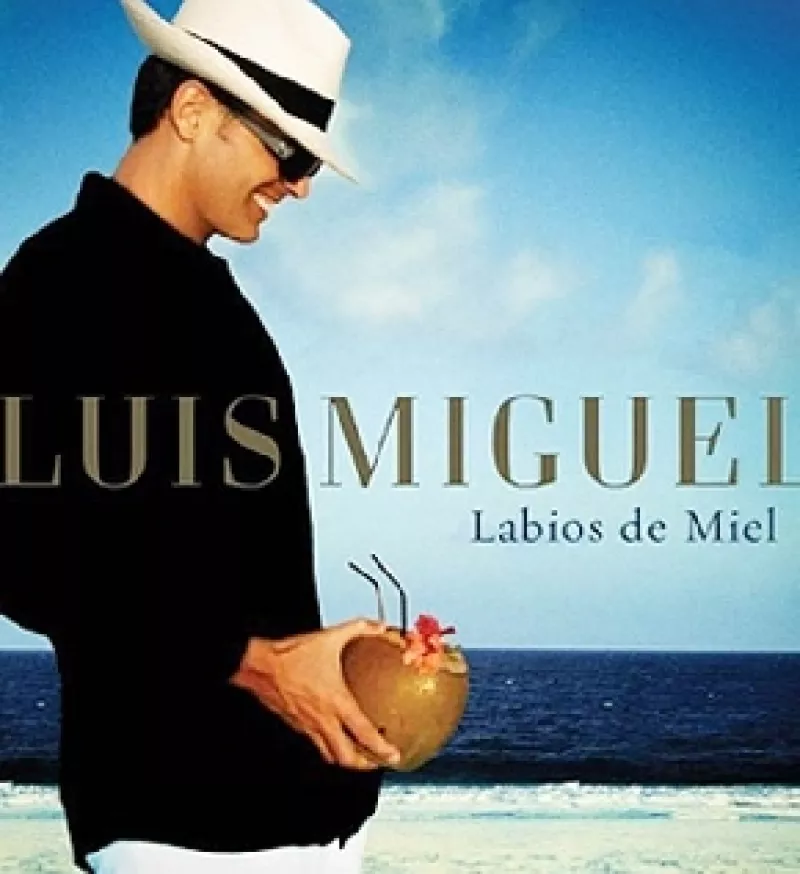 El cantante reaparecerá ante los medios de comunicación en Estados Unidos para presentar su nuevo álbum discográfico 'Labios de Miel'.