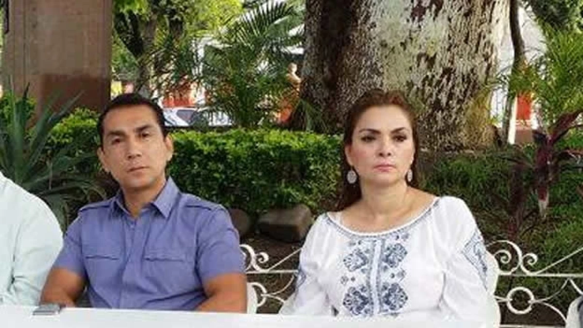 alcalde, josé luis abarca, maría pineda, esposa,