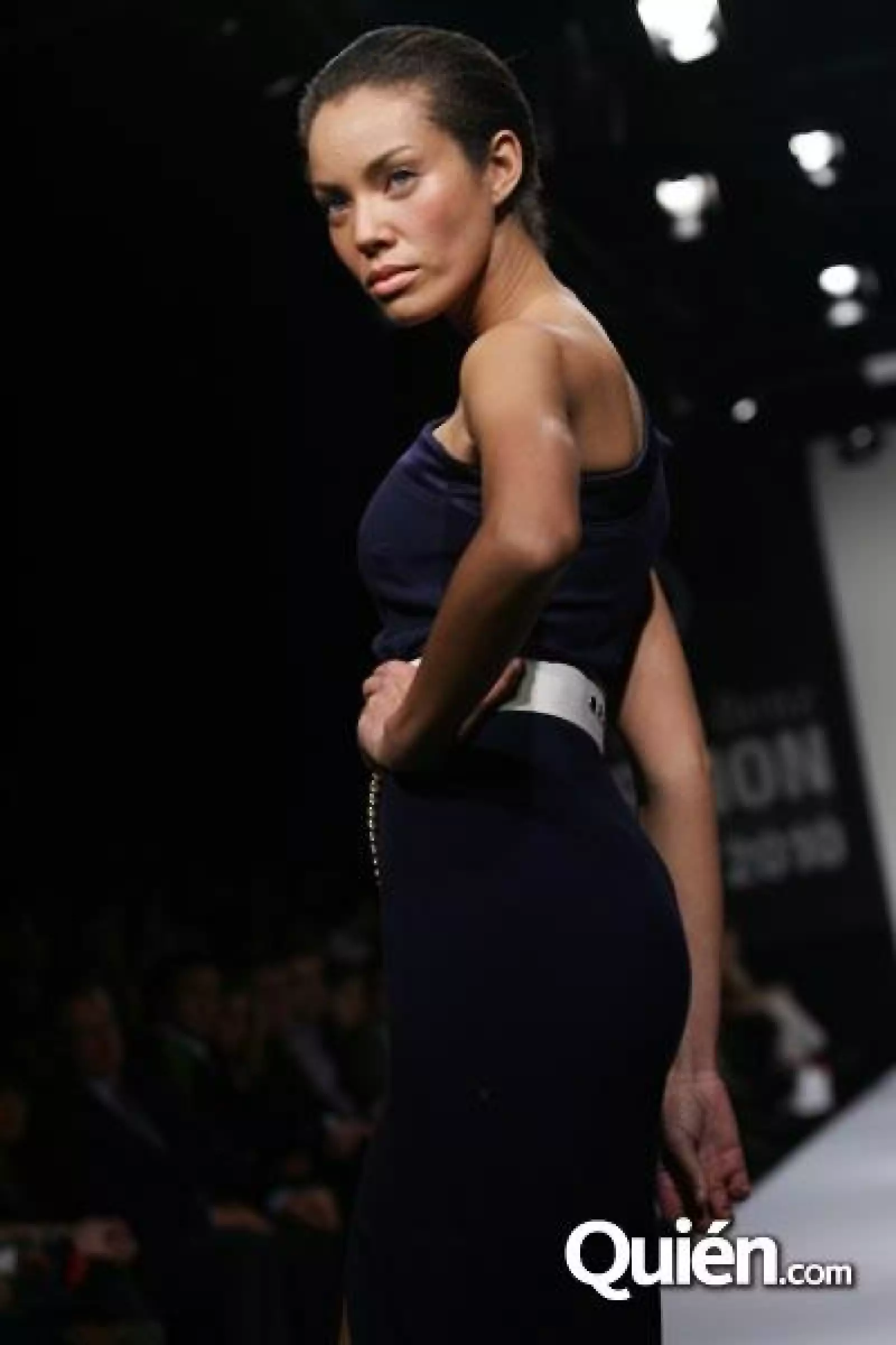 MBF Pasarela Louis Verdad.