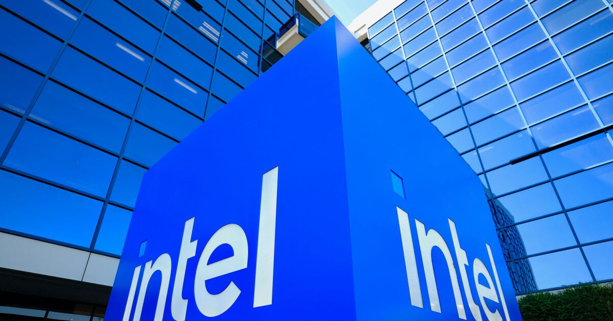 Trump, Amerika Birleşik Devletleri'nin Intel'i kontrol ettiğini ve bahisin Ohio ile başlamasını istiyor