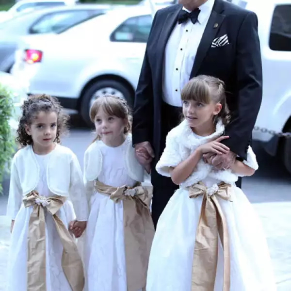 Anastasia, Talula Eggieston- Stoker y Sophie Farr Abed