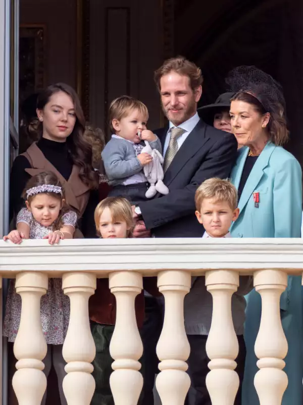 Princesa Alejandra de Hannover, India Casiraghi, Andrea Casiraghi y su hijo, Stefano Casiraghi y la princesa Carolina de Hannover