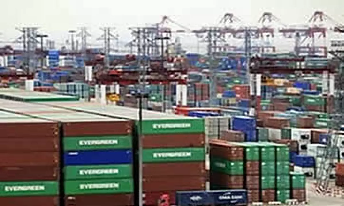 Mejores políticas comerciales entre México y Estados Unidos podrían tener un impacto positivo en el crecimiento de ambas economías. (Foto: AP)