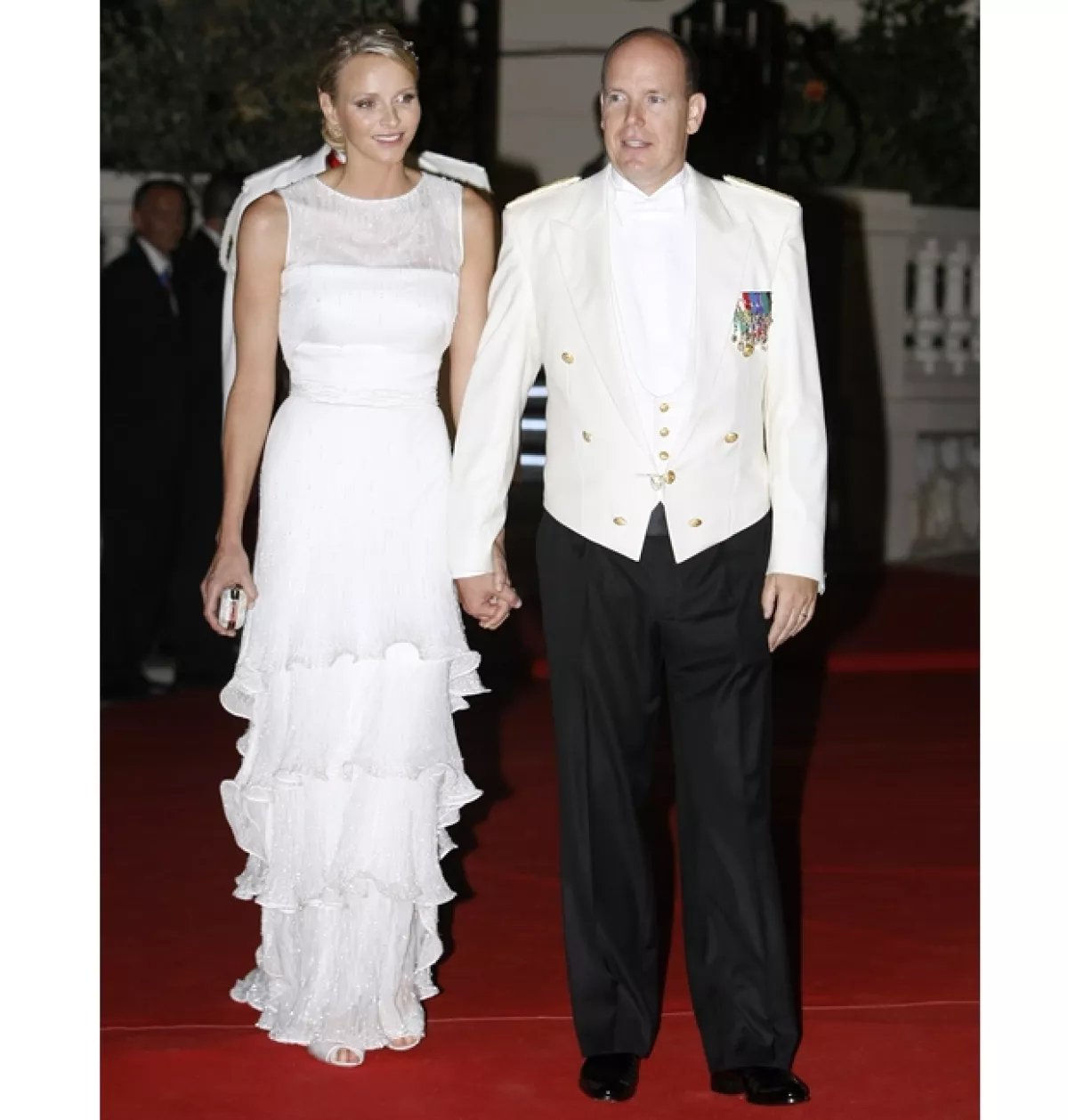 Los novios se cambiaron de ropa para la recepción.