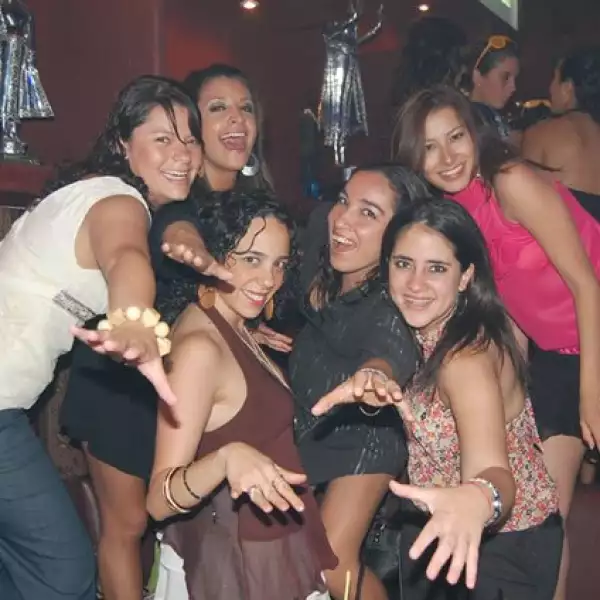 Paulina Reyes, Iris Peñaloza, Irma Peralta, Liz Olmedo, Sasil Sandoval y Cristina Reyes