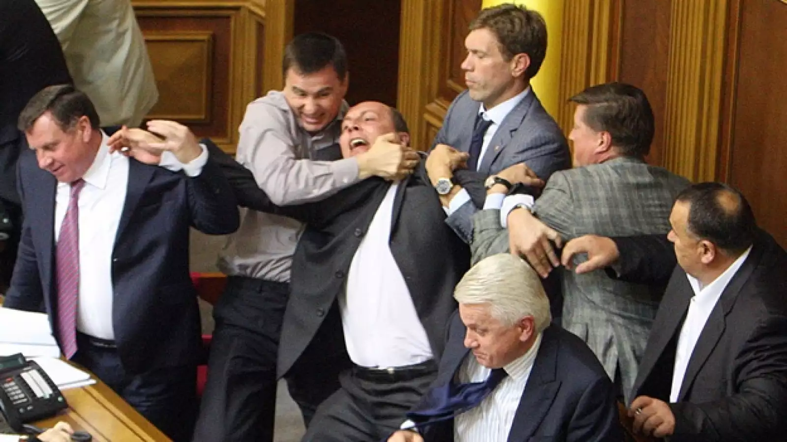 Ucrania Parlamento pelea 2