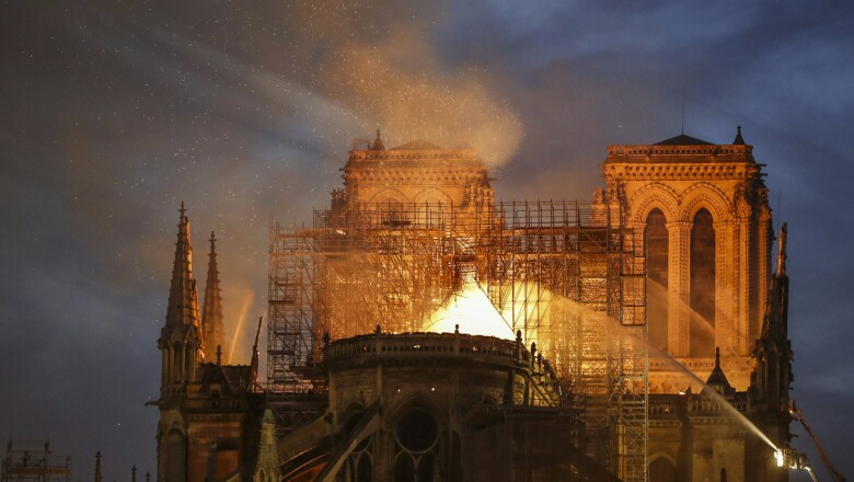 Incendio Notre Dame-1
