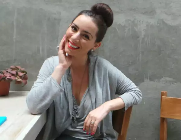 Claudia Lizaldi combina a la perfección sus facetas de mamá y actriz.