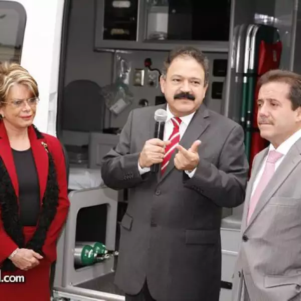 Virginia Sendel,Armando Ahued,Ricardo Camacho