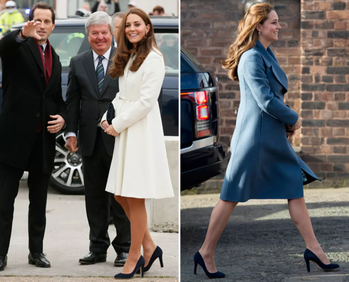 Estos elegantes y aterciopelados tacones de Kate parecen ser los más cómodos para su condición de futura mamá.