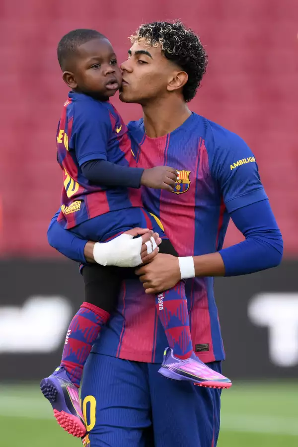 FC Barcelona v Real Oviedo - LaLiga EA Sports